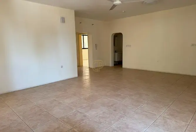 Spacious 2 BHK Unfurnished Apartment with Balcony in Al Juffair | BD 200 Exclusive